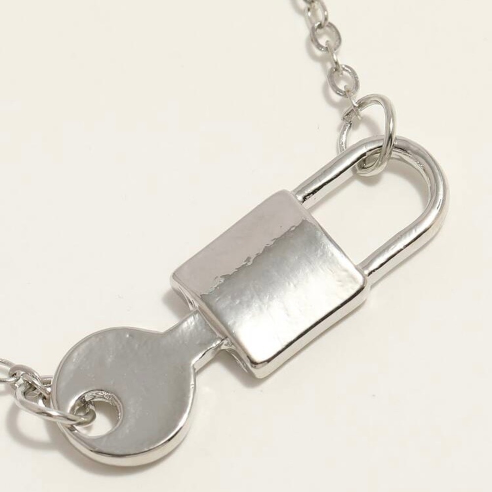 3/$30 🤍 Lock and Key Necklace - Picture 3 of 3